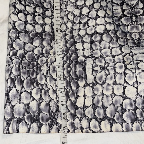 Adrienne Vittadini Animal Print Skirt Size 6 Straight Pencil Skirt Cotton - Picture 7 of 7